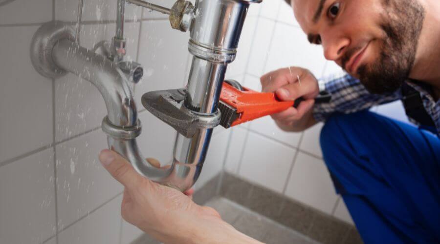 Local tankless water heater installation in Lena, IL